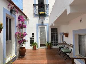 Balkoni atau teres di Vila Maria Rooms by Host-Point