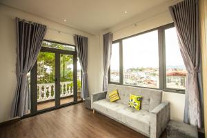 Balkón nebo terasa v ubytování Torino Hotel Dalat