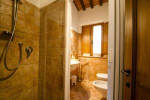 O baie la Agriturismo Pontignanello +26 fotografii