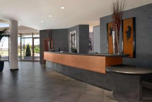 The lobby or reception area at Hilton Garden Inn Rome Airport