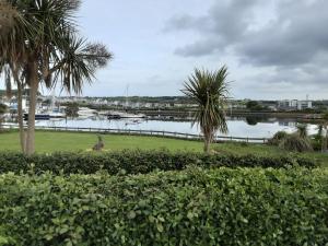 Gallery image of Ferry Lodge Cottage in Kilrush +13 photos