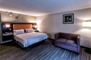 Postel nebo postele na pokoji v ubytování Hampton Inn & Suites Staten Island