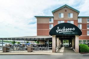 a rendering of the front of a hotel at Hilton Garden Inn Pittsburgh/Southpointe in Canonsburg