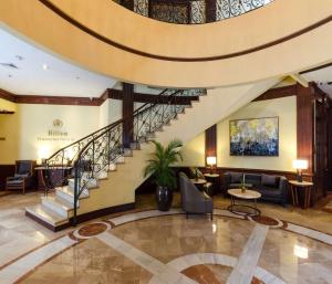 TV a/nebo společenská místnost v ubytování Hilton Princess San Pedro Sula
