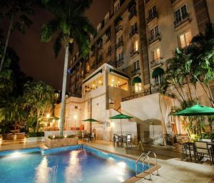 Bazén v ubytování Hilton Princess San Pedro Sula nebo v jeho okolí