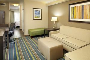 Posezení v ubytování Hilton Garden Inn Texarkana