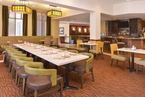 Restaurace v ubytování Hilton Garden Inn Yuma Pivot Point