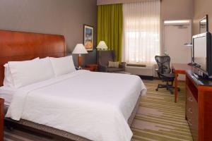 Televiisor ja/või meelelahutuskeskus majutusasutuses Hilton Garden Inn Yuma Pivot Point