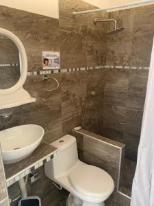 Ванная комната в Casablanca - Bocapan-Zorritos-Tumbes +17 фотографий