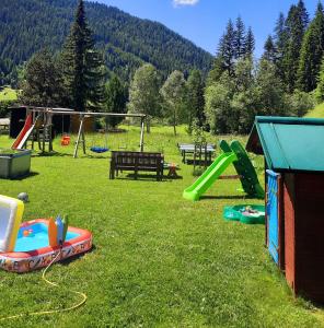 Laste mänguala majutusasutuses Ski- und Wander Appartements Schiffer
