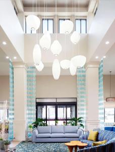 Posezení v ubytování Longview Hilton Garden Inn