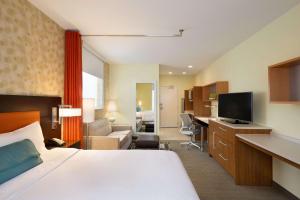 Postel nebo postele na pokoji v ubytování Home2 Suites by Hilton Minneapolis Bloomington