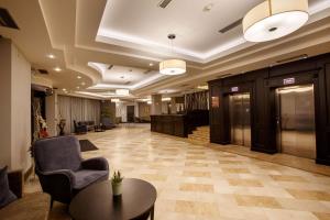 Posezení v ubytování DoubleTree by Hilton Hotel Sighisoara - Cavaler