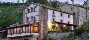 Afbeelding uit fotogalerij van Taberna de Tresviso in Tresviso