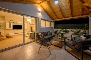 Μια τηλεόραση ή/και κέντρο ψυχαγωγίας στο Villa Bellezza