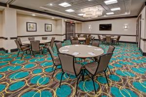 Гостиная зона в Hampton Inn & Suites By Hilton Nashville Hendersonville Tn +41 фотография
