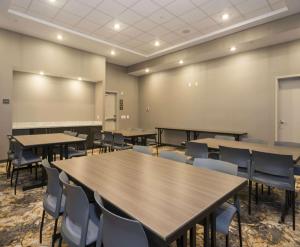 Konferenční prostory v ubytování Hampton Inn and Suites Minneapolis University Area, MN