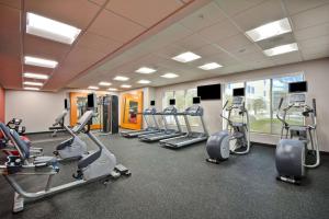 Fitness centrum a/nebo fitness zařízení v ubytování Homewood Suites By Hilton Phoenix Tempe Asu Area