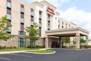 a rendering of the front of a hotel at Hampton Inn & Suites Niles/Warren, OH in Niles