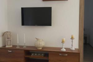 Photo de la galerie de l'établissement 4 Season Cozy Home, à Samothráki