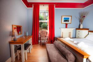 Posezení v ubytování Warm, Cozy&Relaxed Apartment by Holyrood Palace