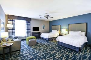 Postel nebo postele na pokoji v ubytování Homewood Suites by Hilton Conroe + 37 fotografií
