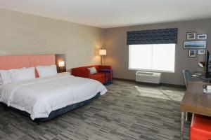 Ένα ή περισσότερα κρεβάτια σε δωμάτιο στο Hampton Inn & Suites Lafayette +53 φωτογραφίες