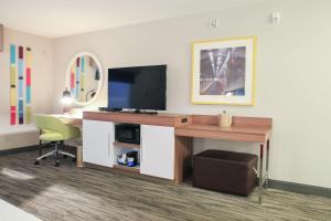 TV a/nebo společenská místnost v ubytování Hampton Inn & Suites Mount Laurel/Moorestown