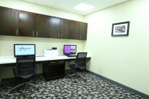 TV a/nebo společenská místnost v ubytování Hampton Inn & Suites Mount Laurel/Moorestown