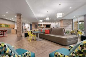 Χώρος καθιστικού στο Home2 Suites By Hilton Columbia Harbison