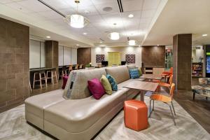 Home2 Suites by Hilton Gilbert的休息区
