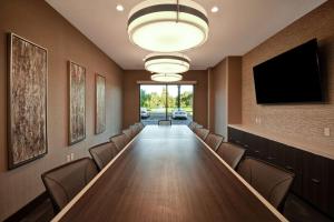 Home2 Suites by Hilton Los Angeles Montebello商务区和/或会议室