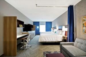 Postel nebo postele na pokoji v ubytování Home2 Suites Plano Legacy West + 37 fotografií