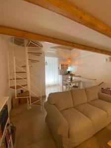 Posezení v ubytování A Casa del Console apartment