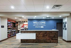 Hampton Inn Gardner的证书、奖牌、标识或其他文件