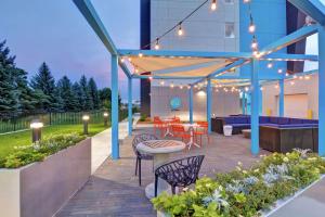Tru By Hilton Idaho Falls Id外面的花园