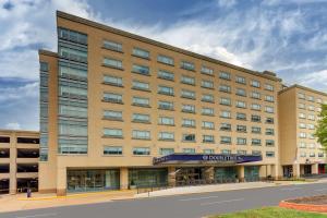 a rendering of the drury inn suites durham hospital at DoubleTree by Hilton St. Louis Forest Park in Saint Louis