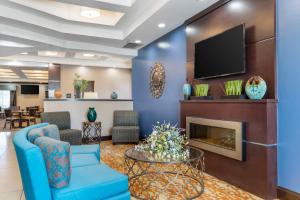 Sjónvarps- og/eða afþreyingartæki á Best Western Plus Longhorn Inn & Suites