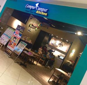 Restaurace v ubytování MesaHill Homestay, Nilai by S&T Homez