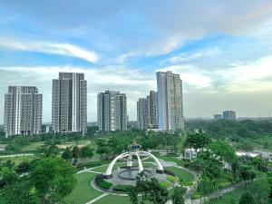 a view of a city with tall buildings at Elysia Park Residence Medini by Stayrene in Nusajaya