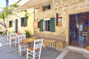 Un restaurant sau alt loc unde se poate mânca la Casa Di Alessandro