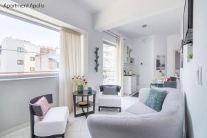 Ruang duduk di Apollo & Artemis by Heloni Apartments