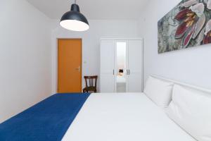 Postel nebo postele na pokoji v ubytování Apartments Martic