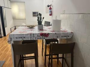 A kitchen or kitchenette at La casetta mape