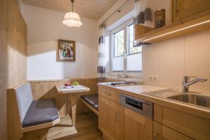 A cozinha ou cozinha compacta de Haus Horngacher