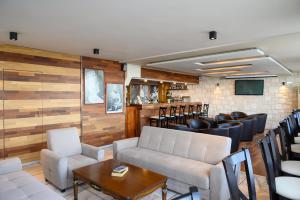 Posezení v ubytování El Greco Hotel