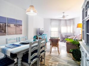 Φωτογραφία από το άλμπουμ του REf 48 APARTAMENTO EN ARETUSA LUZ σε Zahara de los Atunes