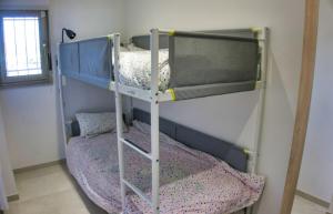 Двухъярусная кровать или двухъярусные кровати в номере Ref MIDI - Palmes d'Or Properties