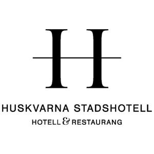 ein Logo für das Houstonarmastad Hotel und Restaurant in der Unterkunft Huskvarna Stadshotell in Huskvarna