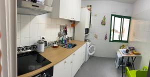 Virtuvė arba virtuvėlė apgyvendinimo įstaigoje Teobaldo Power